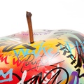 apple graffiti closeup2
