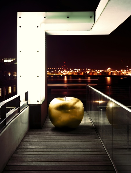 apple_goldplated_urban.jpg